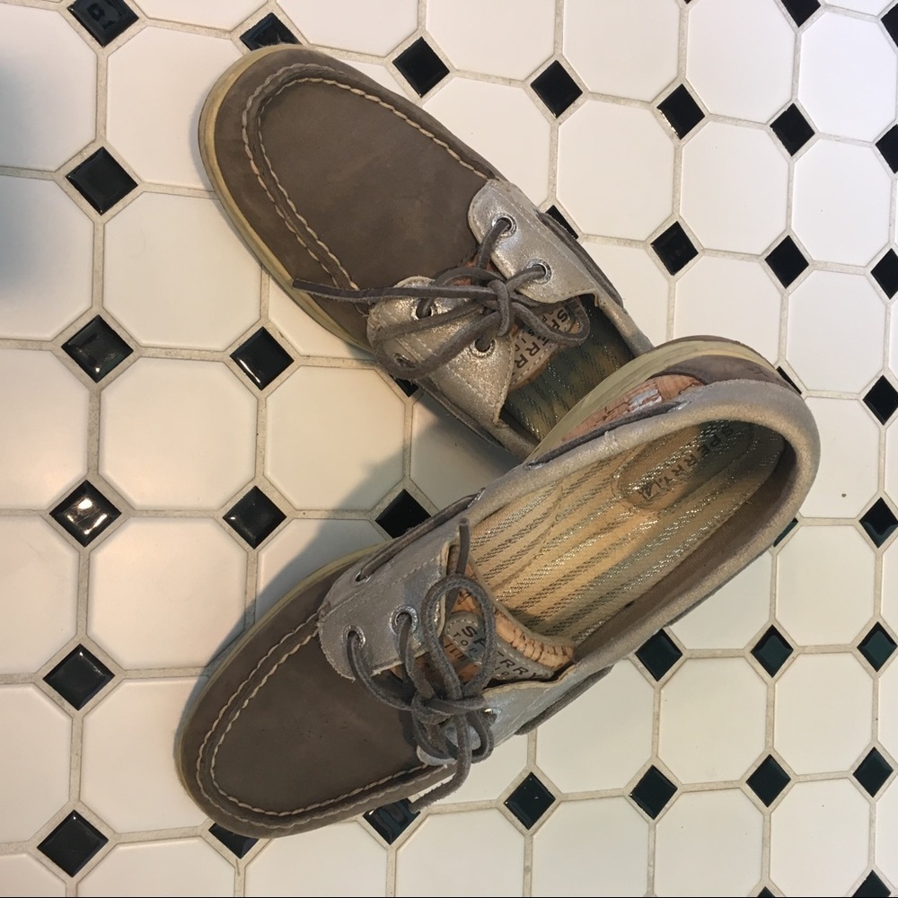 GUC 10 Limited Edition Sperry’s